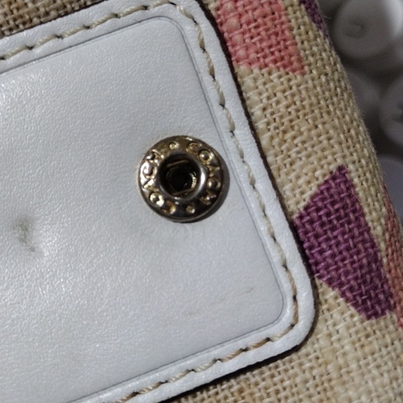 Coach Wallet Signature C Logo Buckle design Long, Snap Closure, Colorful Vintage - Picture 16 of 16